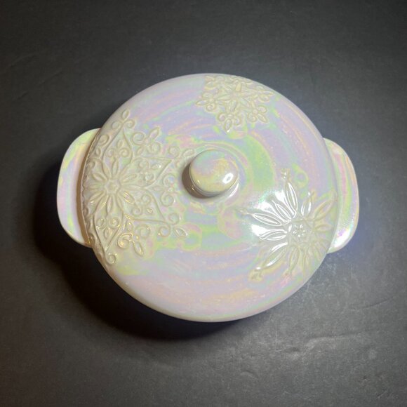 Ciroa Iridescent Stoneware Ceramic Raised Floral Pattern Casserole Dish w/ Lid - Picture 6 of 9